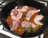 Foto del paso 2 de la receta: Paella de gamba roja pollo y sepia