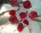 A picture of step 4 of Pistachios apple cherry cake.
