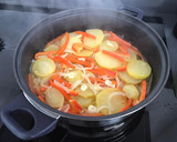 Foto del paso 1 de la receta: Merluza al horno con patatas