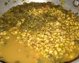 A picture of step 5 of Saag dal sarson,bathwa or palak.
