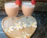 صورة لخطوة 3 من وصفة عصير الفراولة والحليب🍓