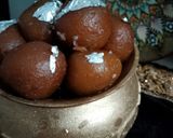 A picture of step 11 of Bread gulab jamun.