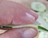 Foto del paso 2 de la receta: Carpaccio de pepino y Mozzarella