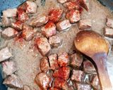 Zöldbabos marhapörkölt recept fázis 3 fotója