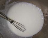 A picture of step 1 of Zebra Cake.