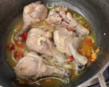 Foto del paso 1 de la receta: Muslo de pollo en salsa de naranja