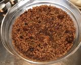 Une image de l'étape 5 de Dôme de riz rouge aux baies, raisins et jus de prunes.