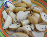 Foto del paso 2 de la receta: Filete al perejil con papas rústicas