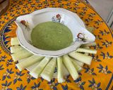 Une image de l'étape 11 de Bâtonnets de concombre sauce coriandre skyr moutarde et citron.