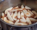 Fordított, karamellás körtetorta recept fázis 4 fotója