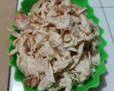 Foto langkah ke 1 dari resep Ayam Suwir Bumbu Rujak.