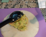 Foto del paso 5 de la receta: Empanadillas de aguacate al horno
