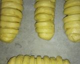 Foto langkah ke 5 dari resep Roti Pisang Coklat Keju.