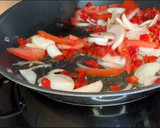 Foto del paso 1 de la receta: Picantones asados en salsa