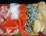 Foto del paso 1 de la receta: Estofado de pollo