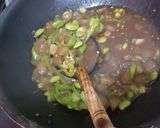 Foto langkah ke 3 dari resep Tumis Kikil Cabai Hijau.
