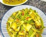 Foto langkah ke 4 dari resep Tumis lekio ikan asin jambal/gabus (bawang Batak/lengkio).