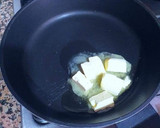 Foto del paso 3 de la receta: Muslo de pavo en roux de curry japonés con patatas y zanahorias