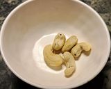 A picture of step 2 of Methi matar malai.