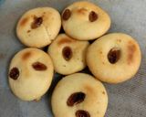 A picture of step 10 of Egg cookies with raisens 🫓🫓no oven.