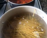 Foto del paso 3 de la receta: Fideos con salsa y terribles albóndigas (vegetarianas) 🔥💣🧨
