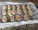 Foto del paso 2 de la receta: Rollitos de jamón y queso