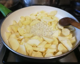Foto del paso 5 de la receta: Jamoncitos de pollo con manzana 🍏