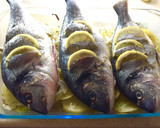 Foto del paso 4 de la receta: Dorada al horno