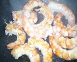 Foto del paso 7 de la receta Garbanzos guisados en cúrcuma con shiitake y gambones
