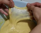 Foto langkah ke 4 dari resep Donat kentang super empuk.