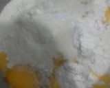 Foto langkah ke 1 dari resep Donat Goreng Sederhana.
