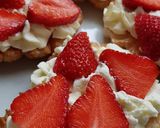 Easy Erdbeer Sahne Snack Rezeptschritt 2 Foto