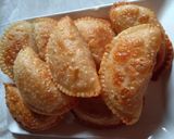 मावा गुजिया (Mawa gujiya recipe in Hindi) रेसिपी चरण 4 फोटो