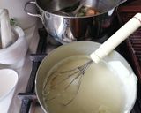 Foto del passaggio 2 della ricetta Timballo di riso e piselli