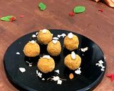 बेसन के लड्डू (besan ke ladoo recipe in Hindi) रेसिपी चरण 4 फोटो