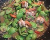 รูปขั้นตอนการทำที่ 3 ของ สะตอผัดกะปิกุ้งสดหมูสับ คีโต