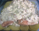 Foto del paso 6 de la receta: Salmón con nata y champiñones al horno
