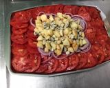 Une image de l'étape 9 de Salade de tomates aux pommes anciennes, oignon rouge et roquefort.