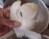 Foto del paso 4 de la receta: Truco para pelar, picar, rallar y cortar cebollas sin llorar