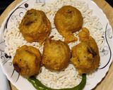 A picture of step 4 of Aloo chop.