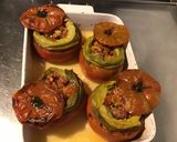 Une image de l'étape 14 de Tomates noires farcies à l élan,oignon et carotte,couronne de poireaux.