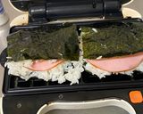 A picture of step 3 of Onigiri Waffle.