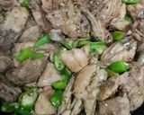 A picture of step 2 of Chicken white kadhai.