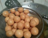 Foto langkah ke 5 dari resep Tahu bulat.