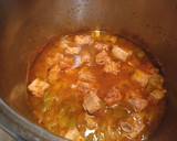 Foto del paso 4 de la receta: Estofado de costillas con patatas