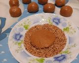 صورة لخطوة 4 من وصفة بسكوت العسل الاسود والسمسم