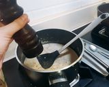 รูปขั้นตอนการทำที่ 3 ของ ซุปเห็ดแชมปิญอง Mushroom Cream Soup