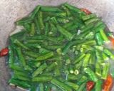 Foto langkah ke 3 dari resep Tumis kacang panjang.
