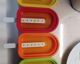 Foto del paso 3 de la receta: Polos de naranja y kiwi en moldes Lékué