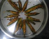 A picture of step 3 of Stuffed okra (bhindi).